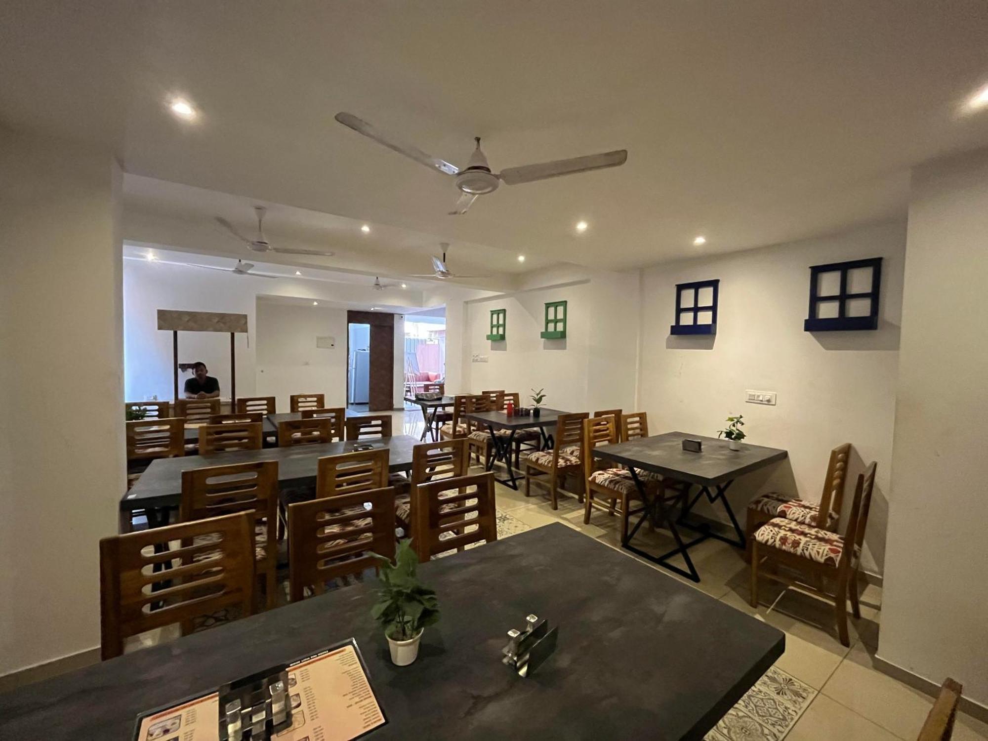 Goa Stay Hotel Calangute Buitenkant foto