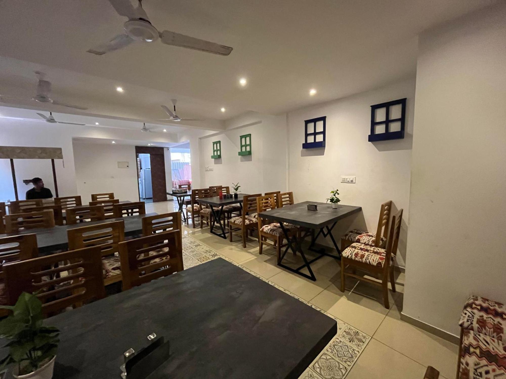 Goa Stay Hotel Calangute Buitenkant foto